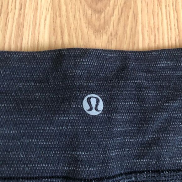 LOT OF2 Lululemon Womens Secret Garden/Striped Capri Crop Leggings Size 2 - Picture 15 of 16